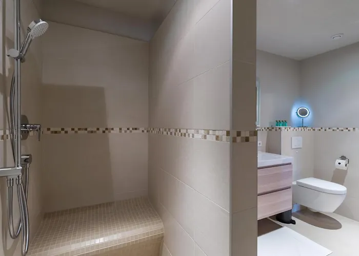 Van's Place, Luxury דירה